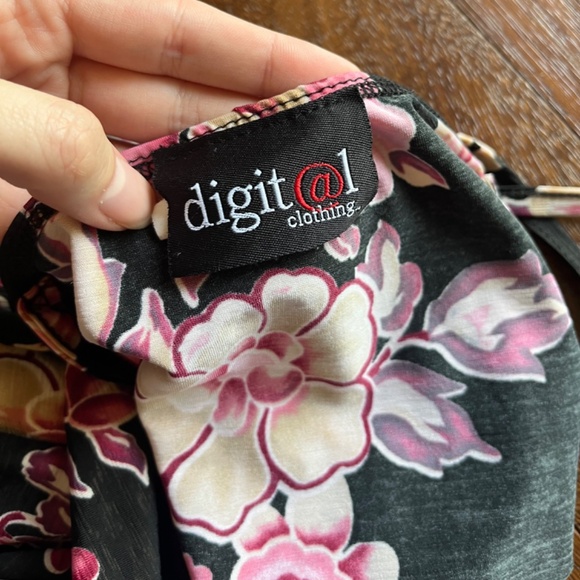 π2/$14π y2k digit@l clothing floral asymmetrical tie-back blouse - Picture 8 of 9